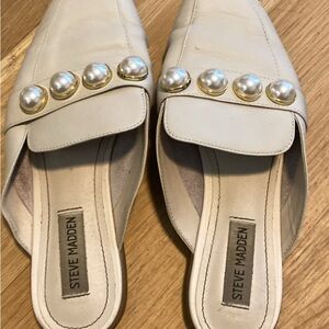 Steve Madden Cream Women's Loafers with Pearl Detail